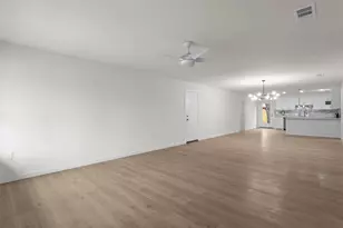 4031 Mehalia Dr, Dallas, TX 75241 - Photo 5