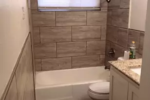 729 Blueberry Ln, Grand Prairie, TX 75052 - Photo 9