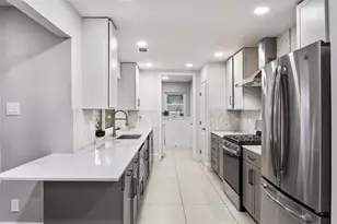 7306 Blackwillow Ln, Dallas, TX 75249 - Photo 5