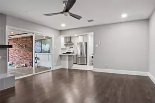 7306 Blackwillow Ln, Dallas, TX 75249 - Photo 9