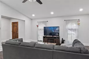 7306 Blackwillow Ln, Dallas, TX 75249 - Photo 13