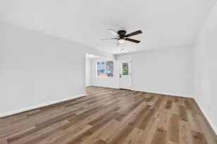 701 Hillside Dr, Sherman, TX 75090 - Photo 7