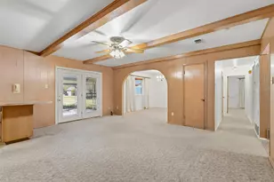 214 Jill Ann Dr, Burleson, TX 76028 - Photo 9