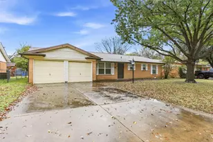 214 Jill Ann Dr, Burleson, TX 76028 - Photo 3