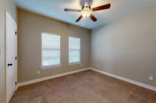 929 S Montgomery St, Sherman, TX 75090 - Photo 13