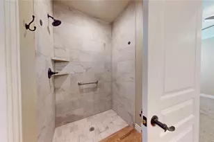 929 S Montgomery St, Sherman, TX 75090 - Photo 11