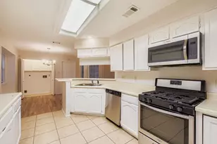 943 Aspen Dr, DeSoto, TX 75115 - Photo 9