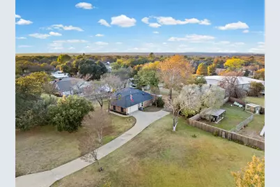 112 Saddle Hills Road, Burleson, TX 76028 - Photo 33