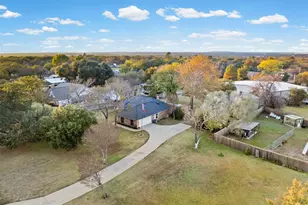 112 Saddle Hills Rd, Burleson, TX 76028 - Photo 33