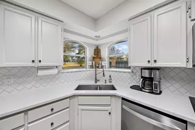 112 Saddle Hills Road, Burleson, TX 76028 - Photo 15