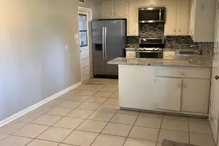 501 Merrill Dr, Bedford, TX 76022 - Photo 5