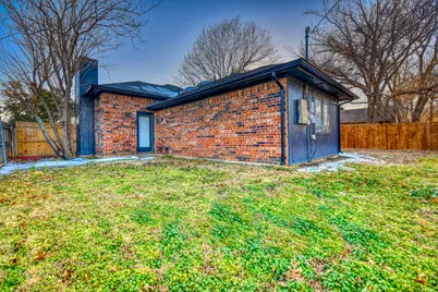 807 Wind Brooke Drive, Arlington, TX 76001 - Photo 23