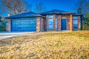 807 Wind Brooke Dr, Arlington, TX 76001 - Photo 1