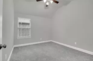 347 Saltmeadow Ln, Red Oak, TX 75154 - Photo 5