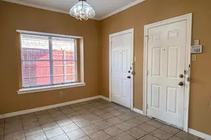 2108 Arbor Creek Dr, Carrollton, TX 75010 - Photo 7