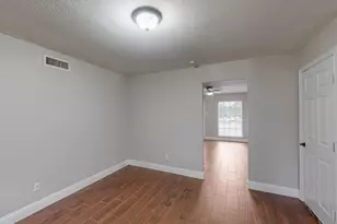 3842 Commonwealth Dr, Garland, TX 75043 - Photo 11