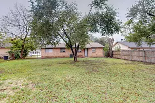 3842 Commonwealth Dr, Garland, TX 75043 - Photo 35