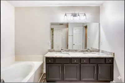 4020 Cherry Ridge Drive, Frisco, TX 75033 - Photo 11