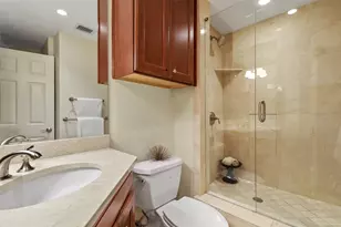 5909 Luther Ln, Dallas, TX 75225 - Photo 13