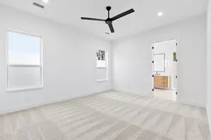 2812 Guymon St, Dallas, TX 75212 - Photo 11