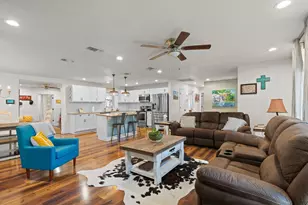 605 S 3rd St, Grandview, TX 76050 - Photo 9