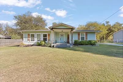 605 S 3rd Street, Grandview, TX 76050 - Photo 1