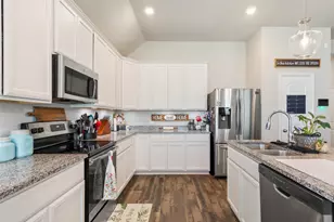 10204 Driskill Dr, Waco, TX 76708 - Photo 13