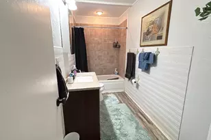 528 NW King St, Burleson, TX 76028 - Photo 5