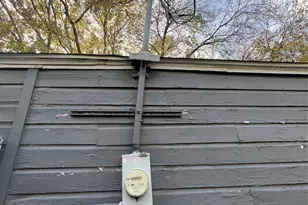 3705 S Littlejohn Ave, Fort Worth, TX 76105 - Photo 11