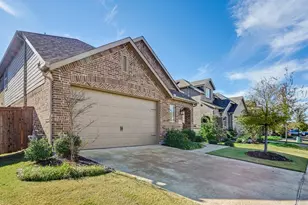 1916 Jumper Flds Dr, Aubrey, TX 76227 - Photo 3