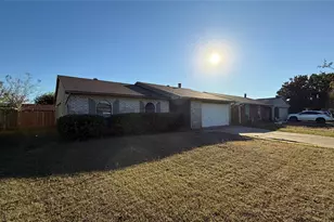 5620 Pearce St, The Colony, TX 75056 - Photo 3