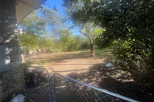 1217 High St, Fort Worth, TX 76110 - Photo 21