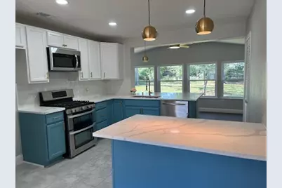 741 14th Street, Grand Prairie, TX 75050 - Photo 5