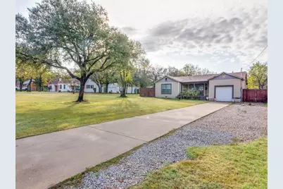 2748 Timberline Drive, Fort Worth, TX 76119 - Photo 3