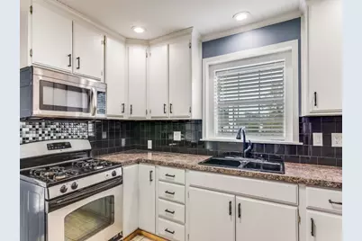 2748 Timberline Drive, Fort Worth, TX 76119 - Photo 11