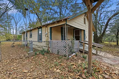409 N Henry Street, Lindale, TX 75771 - Photo 3