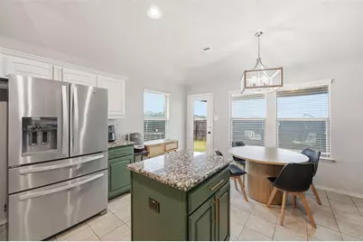 10329 Kingspoint Boulevard, Fort Worth, TX 76140 - Photo 9