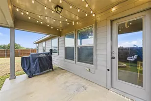 10329 Kingspoint Blvd, Fort Worth, TX 76140 - Photo 27