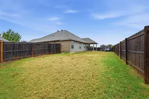 10329 Kingspoint Blvd, Fort Worth, TX 76140 - Photo 25