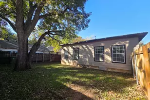 605 Orange St, Arlington, TX 76012 - Photo 15