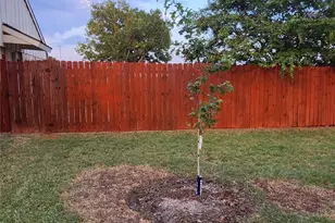 200 Seagull Ct, Irving, TX 75060 - Photo 5