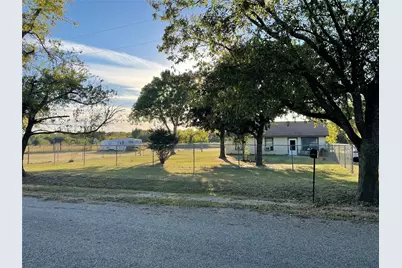 1441 McFarlin Road, Collinsville, TX 76233 - Photo 1