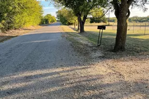 1441 McFarlin Rd, Collinsville, TX 76233 - Photo 13