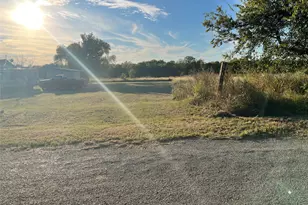 1441 McFarlin Rd, Collinsville, TX 76233 - Photo 15