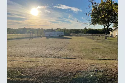 1441 McFarlin Road, Collinsville, TX 76233 - Photo 3