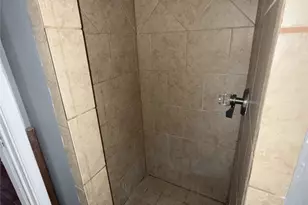 900 Blossomwood Ct, Arlington, TX 76017 - Photo 21