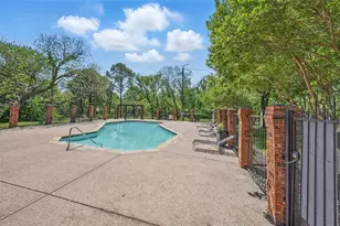 66 Abbey Rd, Euless, TX 76039 - Photo 5
