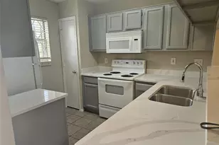 66 Abbey Rd, Euless, TX 76039 - Photo 1