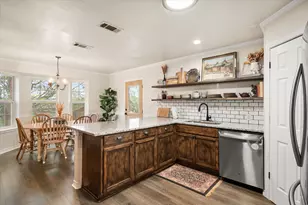 1103 Laramie Ct, Granbury, TX 76048 - Photo 17