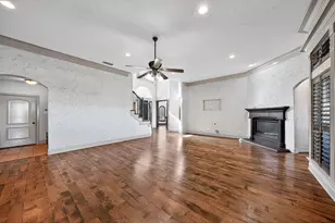 845 Thomas Crossing Dr, Fort Worth, TX 76028 - Photo 13